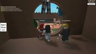 I edited me playing hide 'n seek extreme in Roblox