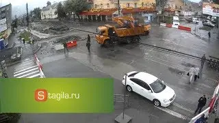 Сквозной проезд по Красноармейской-Космонавтов закрыли без предупреждения