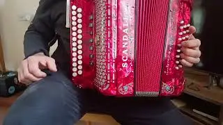 Как я играю песню Катюша  на гармошке.