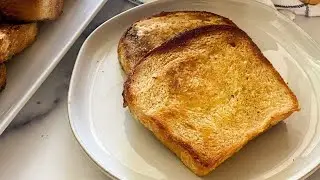 Copycat Raising Cane's Texas Toast Recipe