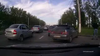 На Марпосадском шоссе мотоциклист и водитель авто не поделили дорогу