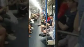дебил в метро ногой мешает прохожим