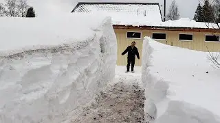 Выкопал тоннель в горе!