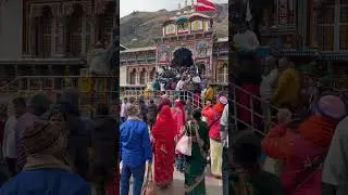 Badrinath mandir #badrinath #kedarnath #winter #travel #roamingsatya #chardham