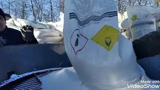 Вносим селитру по снегу