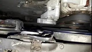 Люфт натяжителя ремня генератора Passat B5
