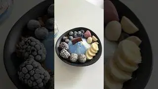 Make yogurt bowl with me #food #asmr #yogurt #lifestyle #asmrfood #shorts #foodie #healthyfood