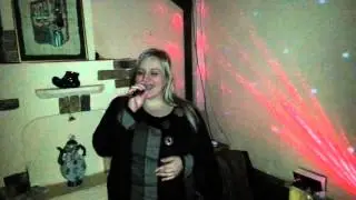 Поет Ирина Кашаева .... Давай оставим все как есть )))