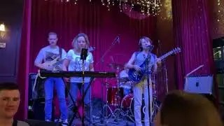 CAPITALBAND - Happy (Pharrell Williams) клуб "16 Тонн (Арбат)" 05.08.22