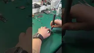 iPhone 12 Pro Max залил водой зарядку!