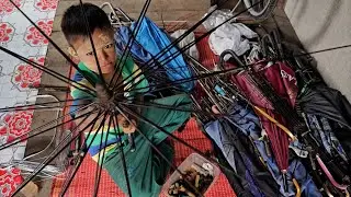 11-year-old boy repairs umbrellas to care for his blind mother | Radio Free Asia (RFA)