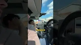 Повесил игрушечную машинку на настоящую!