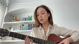 Laufey - The Christmas Waltz (Acoustic)