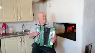 ЗАЧЕМ, ЗАЧЕМ ТЫ ЗА МНОЙ ИДЁШЬ ! ПОЁТ ВАСЯ ПОПОВ ДУШЕВНУЮ ПЕСНЮ! ПОВТОР, ПРО ВИРУСЫ, ТАК И СЦЕПЛЯЮТСЯ