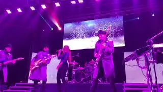 Bronco ft Alinna López