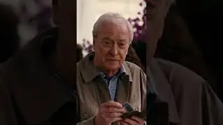 Да что этот дед от меня хочет?!😬