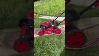 Моем дорожки с помощью обычной газонокосилки 😁