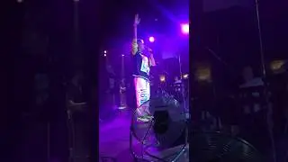 Обними не отпускай