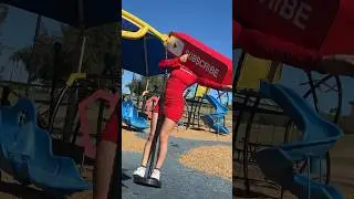 Subscribe Woman being SUS at the Park 😍