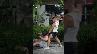 Никогда не смейся над тем, кто не пожал