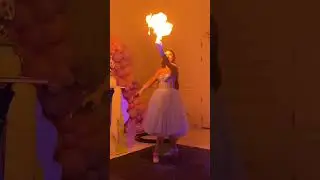 Шоу неоновых мыльных пузырей в Москве