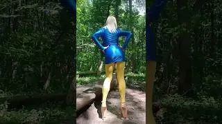 YELLOW TIGHTS, BLUE DRESS, HIGH HEELS