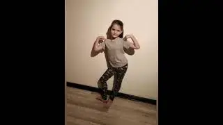 Alexis naming all of the different tights that she decided try on for Mom.