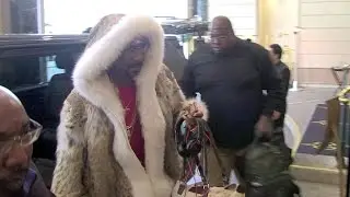 EXCLUSIVE - Rap superstar Snoop Dogg goes full FUR and BLING in Paris