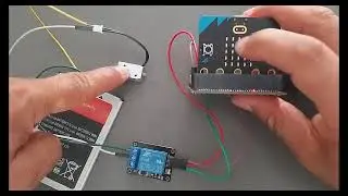 Control a solenoid using relays and Microbit