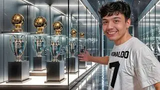 I BUILT RONALDO'S MUSEUM IN MY HOUSE!