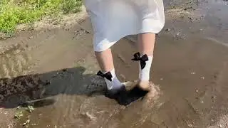 White socks, dirty socks, crush socks, dusty socks, socks play, walk on mud, muddy feet, dirty feet