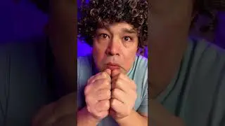 Кулаком ударила по лицу 