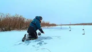 ЗАБРАЛИСЬ НА СПРЯТАННОЕ ОЗЕРО ПЕРВЫМИ И Не пожалели  Рыбалка на жерлицы