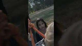 ОТЖАЛИ ДЕНЬГИ ПРИСТЕГНУЛИ ПОЛ ДЕРЕВОМ 