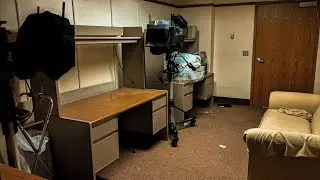 Abandoned Offices with iMacs Left Behind: Exploring a Time Capsule