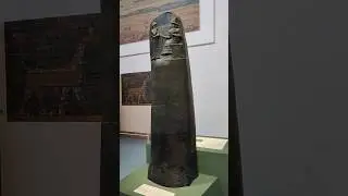 Законы Хаммурапи на музейной стеле