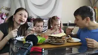 МУКБАНГ ПЕЧЕНОЧНЫЙ ТОРТ | MUKBANG LIVER CAKE. Russian food | 