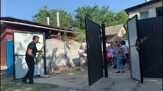 Zivert - Credo. Outdoor walking with saxophone. #Саксофоніст Андрій Романенко #COVER 🎷