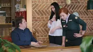 Официант напал на гостя в ресторане / Вредный Видеокурс #9 / Как НЕ НАДО себя вести в ресторане