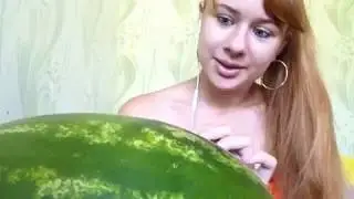 АЛИНКА АСМР АСМР Итинг с арбузом хруст