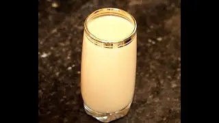 Cooking With D Presents: How to Make Pear and Banana Juice