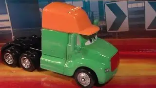 Circus Cab, New 2015 Super Chase Disney Cars Diecast Unboxing Review!