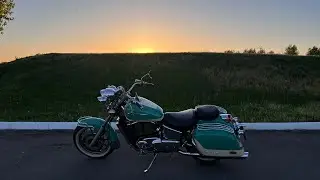 Замена передних тормозных колодок Honda Shadow VT1100 tourer 1997