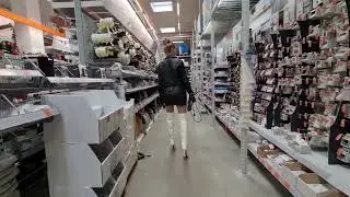 Granate styling walking in public, shopping in 