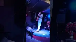 Видео с концерта в С-Пб, клуб Камчатка. Песня "Золото".