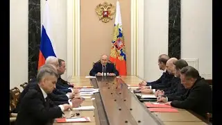 Vladimir Putin Explains When Russia Will Use Nuclear Weapons - English Subtitles