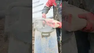Монтаж свайно-винтового фундамента.