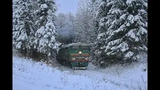 2ТЭ10В-4457 c грузовым поездом, подъездной путь АО 