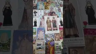 Figurine santini in collezione di due fratellini di 8 e 5 anni. Festa Fede e Tradizione