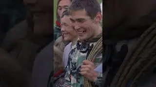 Тундра в огне: женщины разжигают страсти на турнире по перетягиванию палки